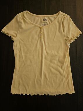SO Pale Yellow Short Sleeve Ribbed Henley with Lettuce Trim
